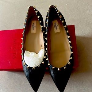 Ladies Valentino Garavani ladies shoes